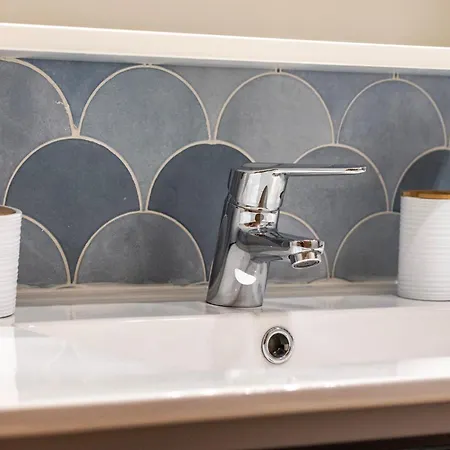 El Toison De Oro 11 Garaje Gratis