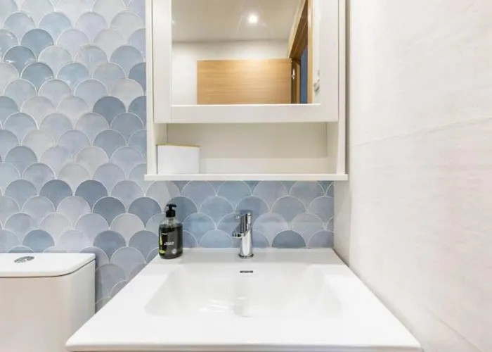 El Toison De Oro 11 Garaje Gratis