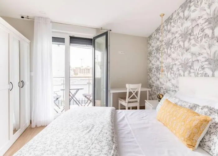 El Toison De Oro 11 Garaje Gratis Bilbau